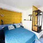 Apartment Viewpoint *