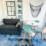 Viewpoint Apartment *